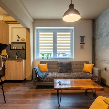 Apartments Skopje Downtown ภายนอก รูปภาพ