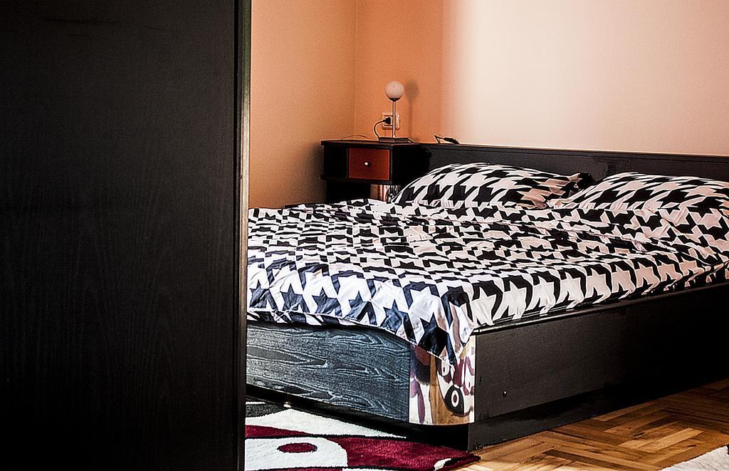 Apartments Skopje Downtown ภายนอก รูปภาพ