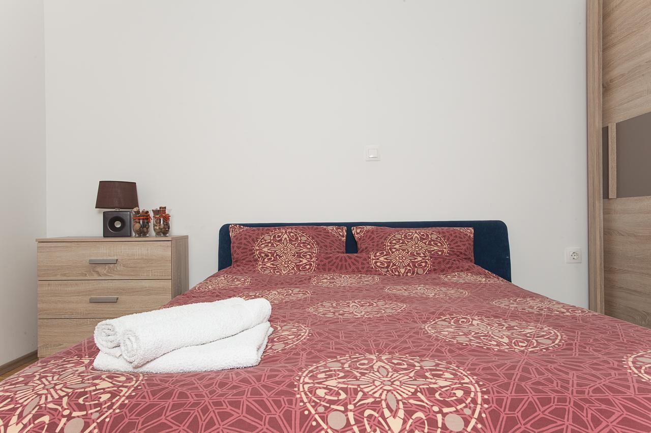 Apartments Skopje Downtown ภายนอก รูปภาพ
